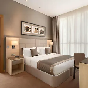 Hotel Tryp By Wyndham Center, Abú Dhabí